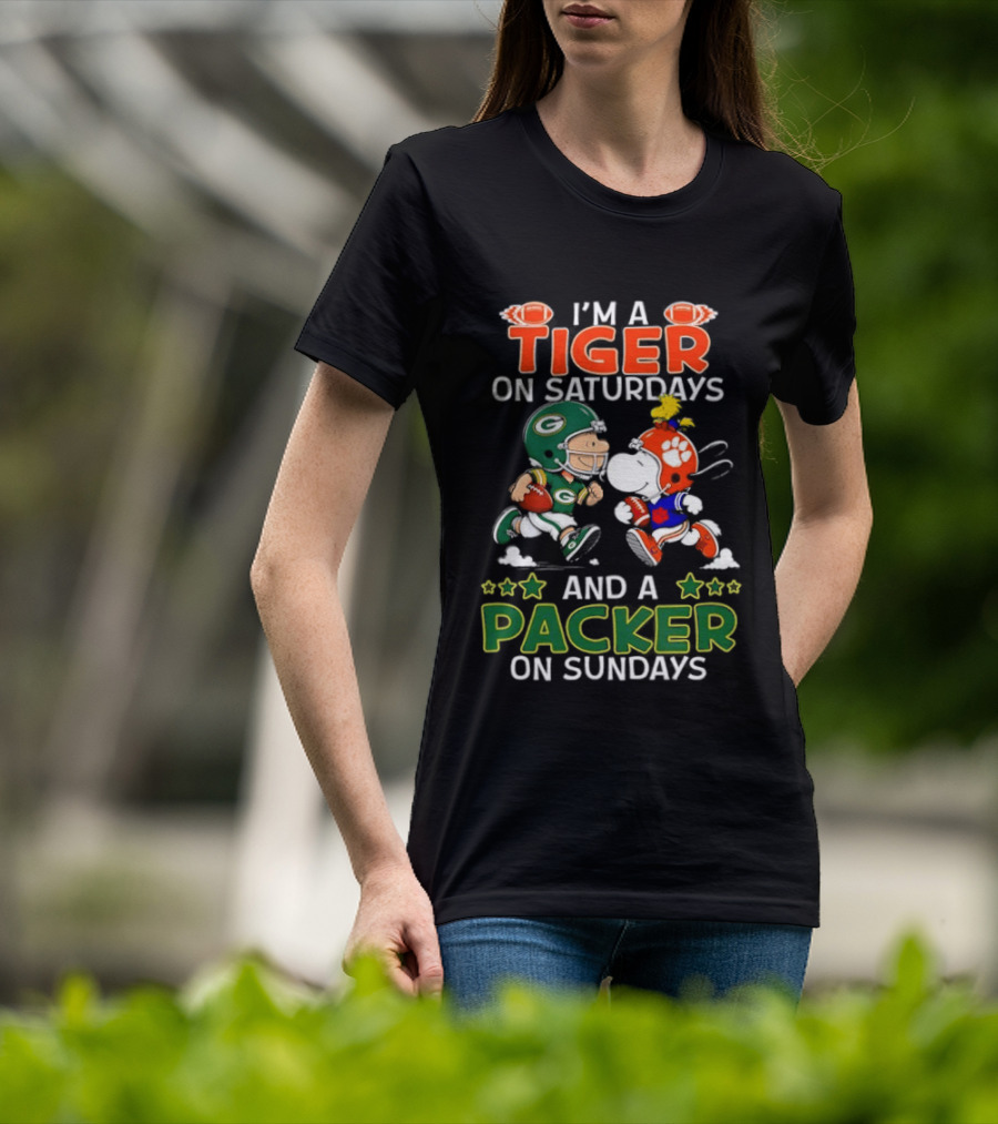 I'm A Tiger On Saturdays And A Packer On Sundays Charlie Brown Snoopy T-Shirt