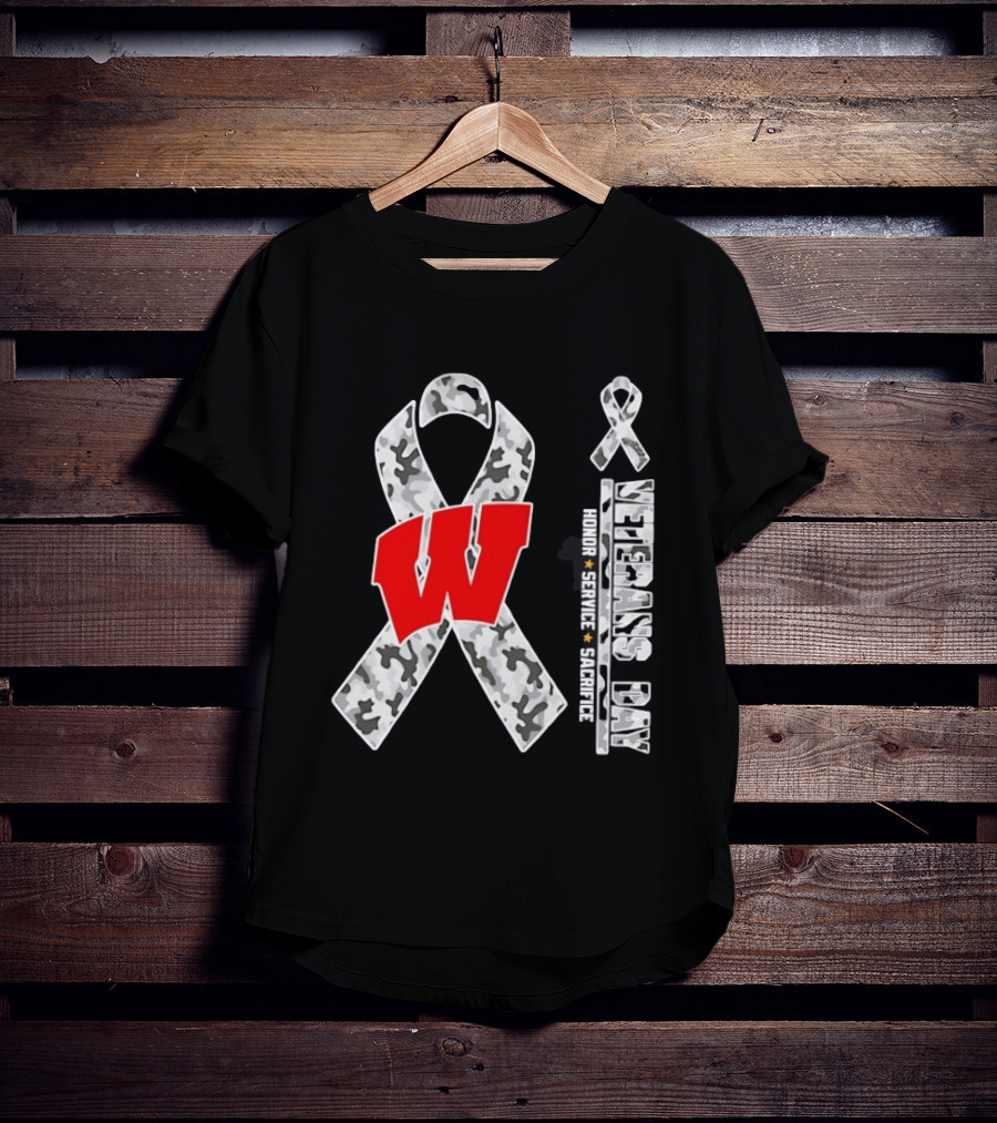 Wisconsin Badgers 2026 Veterans Day Camouflage Ribbon Honor Service Sacrifice T-Shirt
