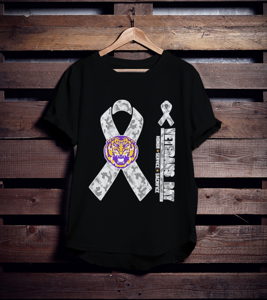 LSU Tigers Veterans Day 2026 Camouflage Ribbon Honor Service Sacrifice T-Shirt