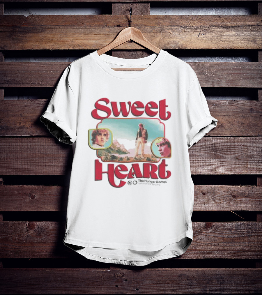 Lions Gate Store The Hunger Games Sunrise On The Reaping Sweetheart Vintage Style Scene T-Shirt