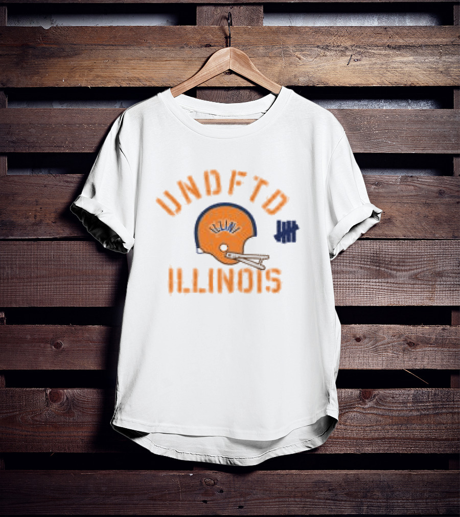 Undefeated Illinois Vintage Football Helmet And Stars T-Shirt