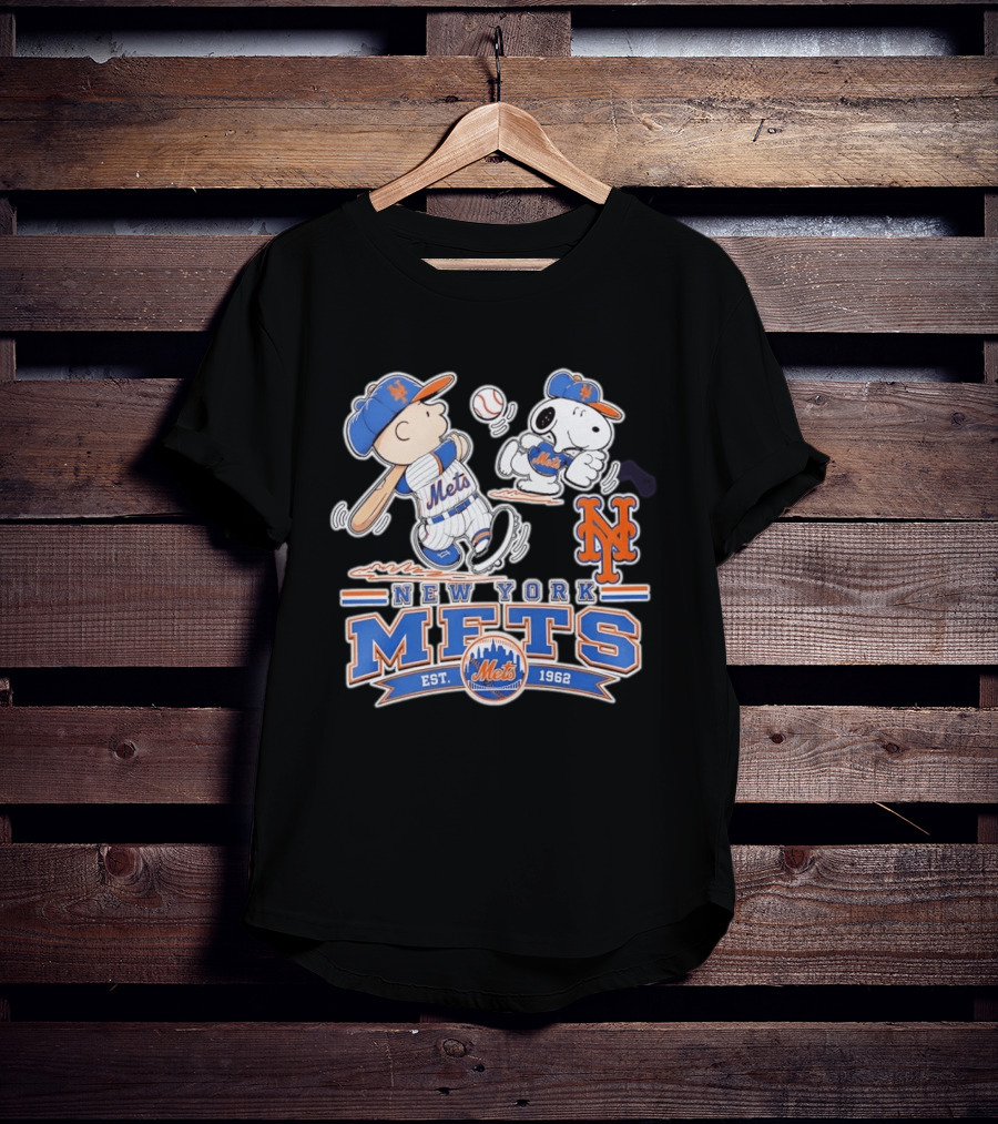 Charlie Brown Snoopy New York Mets Baseball Est 1962 T-Shirt