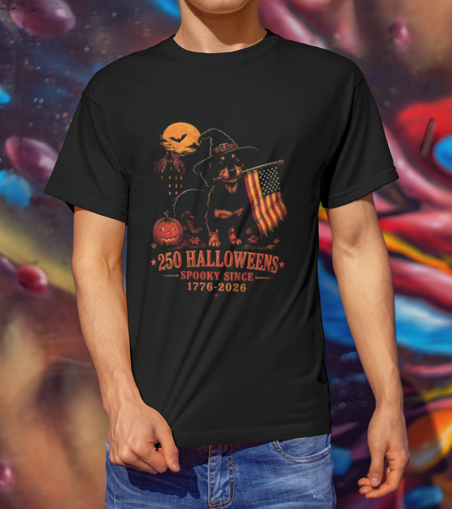 250 Halloweens Spooky Since 1776 2026 Dachshund Dog Lover T-Shirt