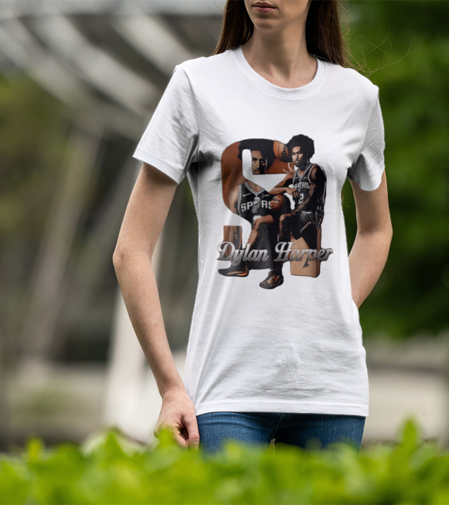 San Antonio Spurs Dylan Harper 2 Sitting Holding Basketball T-Shirt