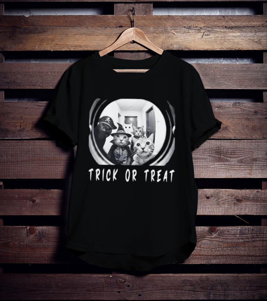 Trick Or Treat Cats Halloween 2026 T-Shirt