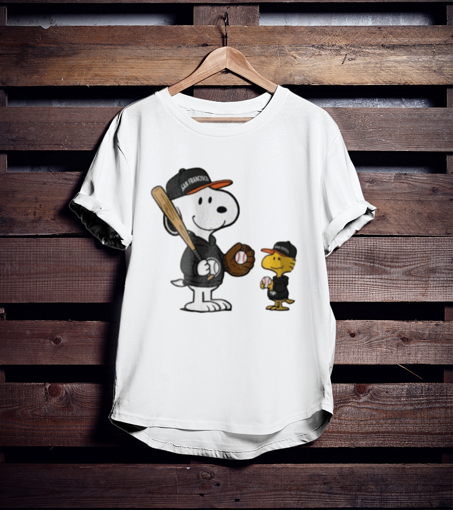 San Francisco Giants Snoopy Woodstock Baseball Caps Peanuts Characters T-Shirt