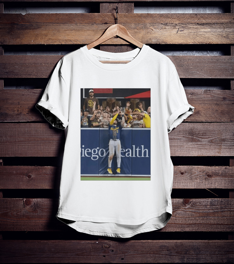 Milwaukee Brewers Garrett Mitchell Incredible Game Saving Catch Padres Fans T-Shirt