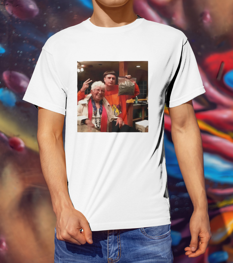 Oliver Tree Peace Sign Grandma Holding Bag T-Shirt