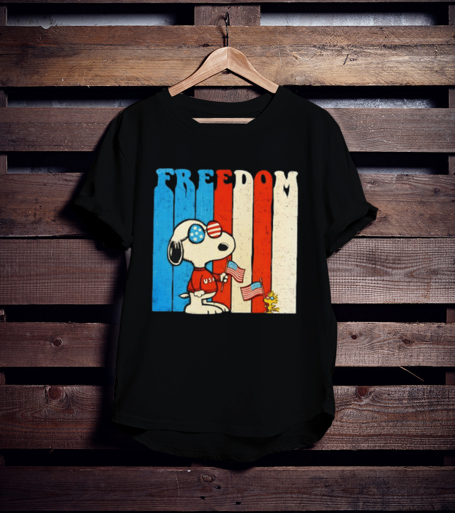 Freedom Snoopy Woodstock Peanuts USA 250th Anniversary Patriotic Celebration T-Shirt