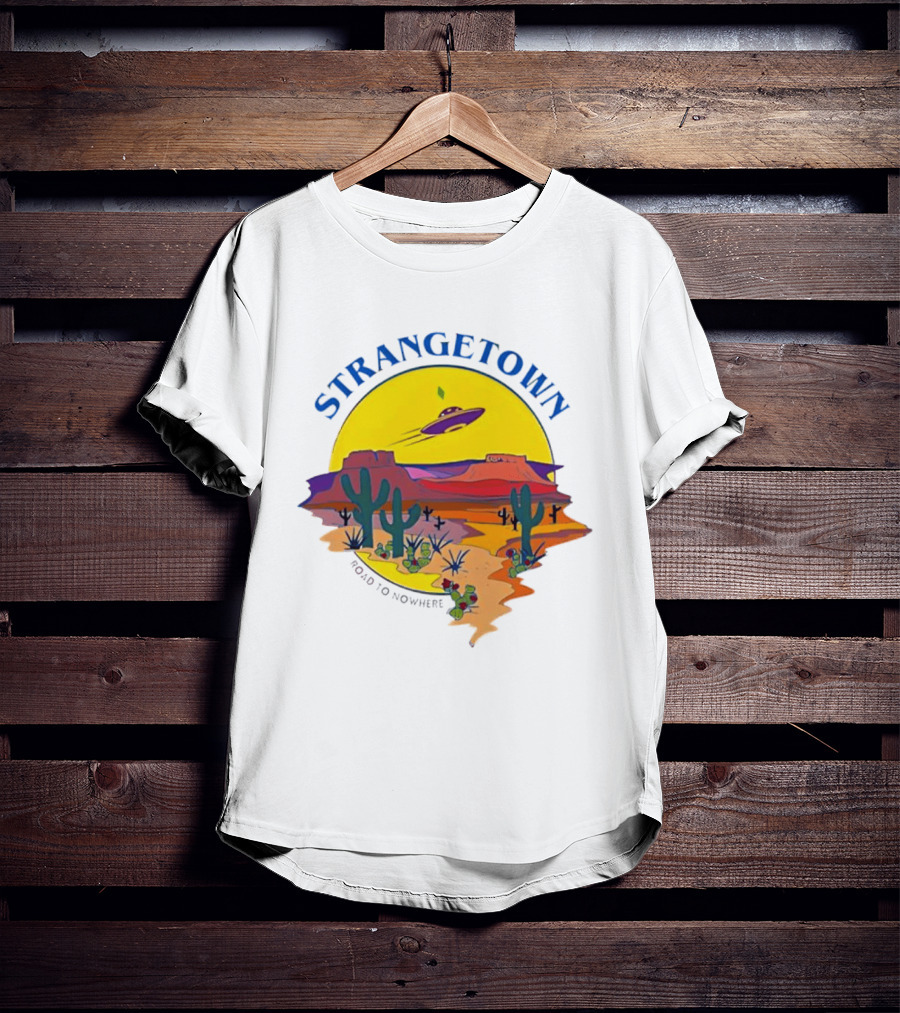Strangetown Road To Nowhere The Sims Alien UFO Desert Saguaro Cactus T-Shirt