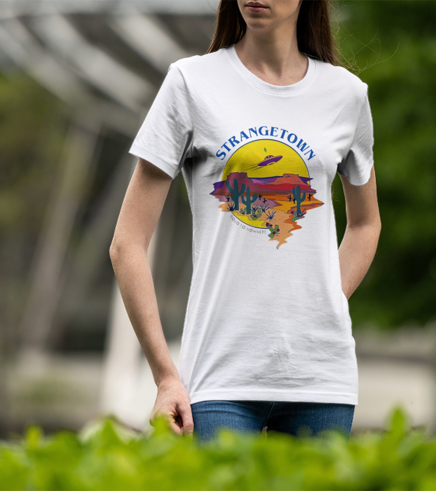 Strangetown Road To Nowhere The Sims Alien UFO Desert Saguaro Cactus T-Shirt
