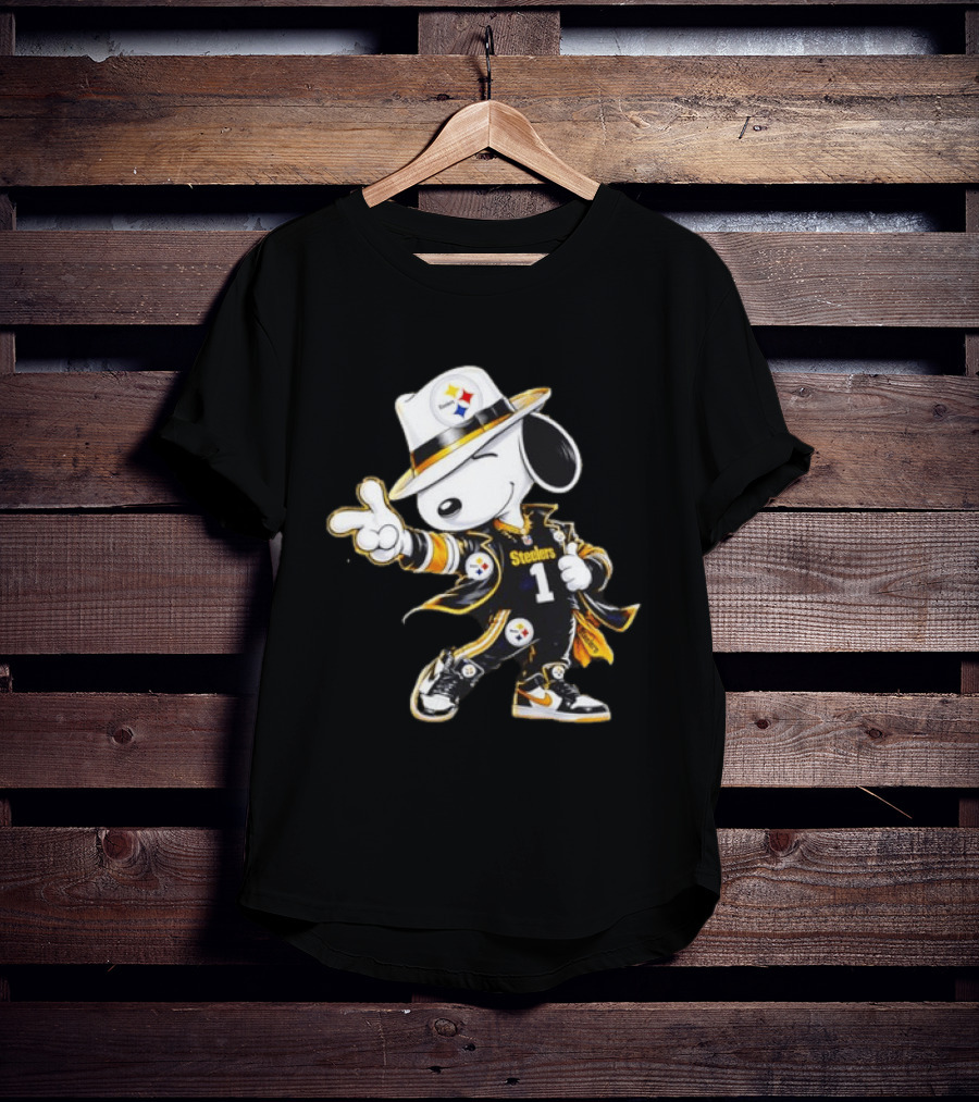 Snoopy Steelers 1 Pittsburgh Steelers Football Peanuts T-Shirt