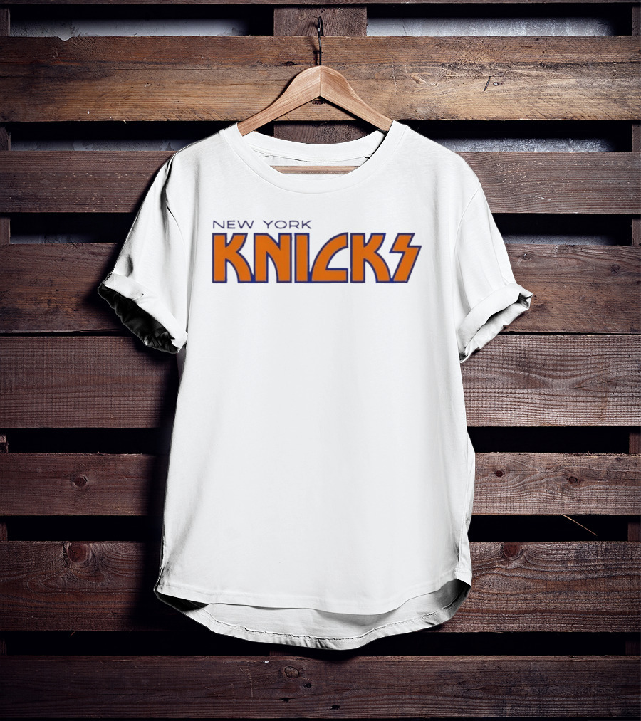 New York Knicks Team Logo Classic NBA Basketball Fan T-Shirt