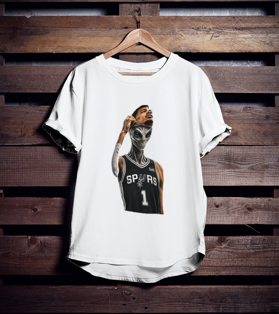 Wembanyama Spurs Alien Takeover Face Reveal Self 1 T-Shirt