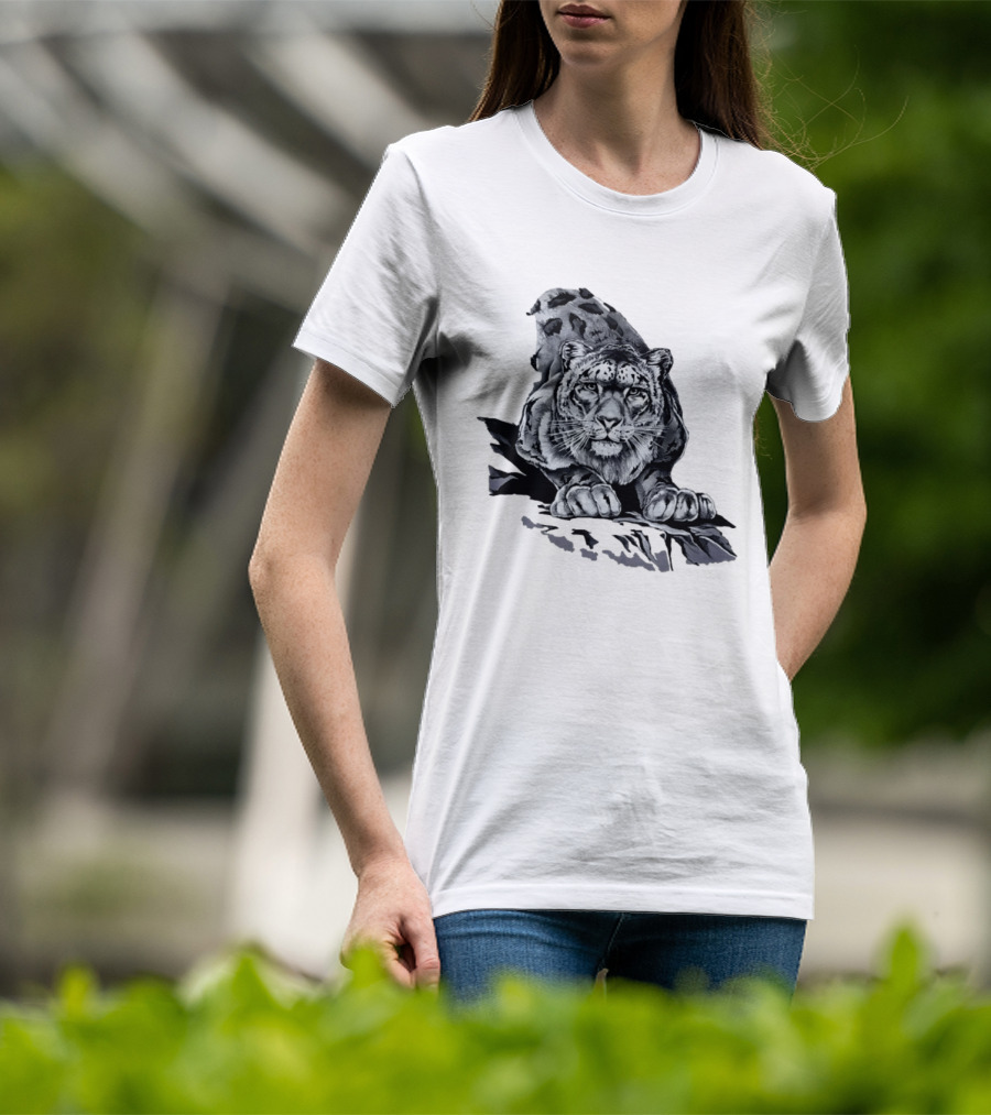 Snow Leopard Harlequin Nature Wildlife Majestic Predator T-Shirt
