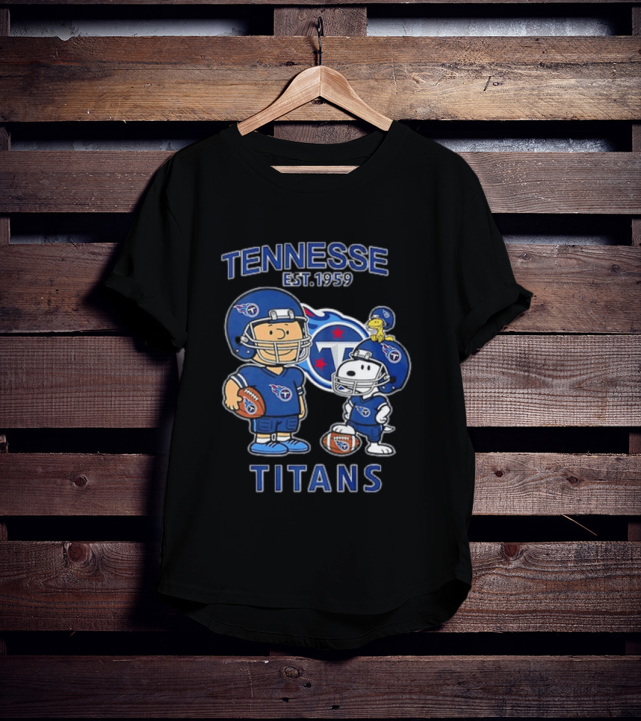 Tennessee Titans EST 1959 Charlie Brown And Snoopy Football T-Shirt