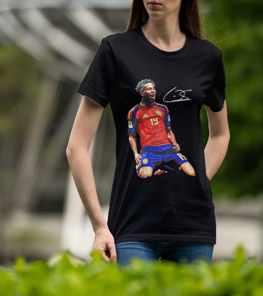 19 Lamine Yamal Spain National Football Team Soccer Jersey Celebration T-Shirt