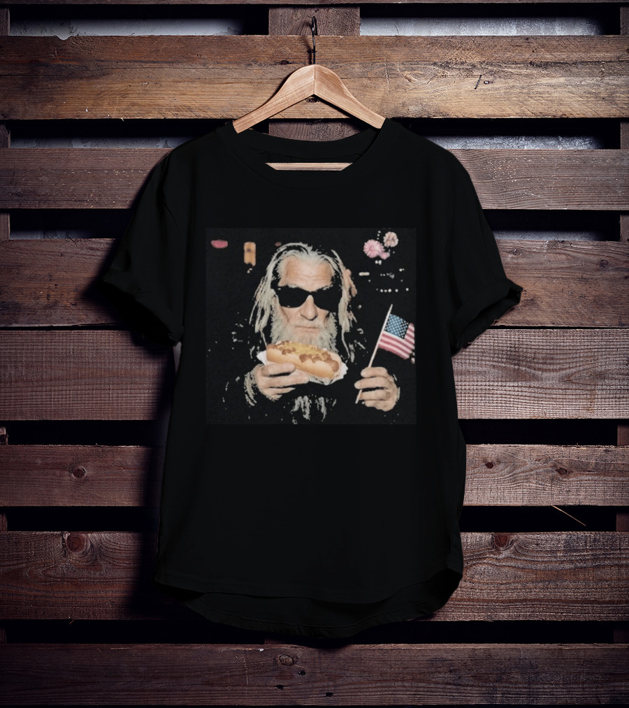 Hot Dog Wizard Holding American Flag Celebrating 4th Of July 2026 T-Shirt