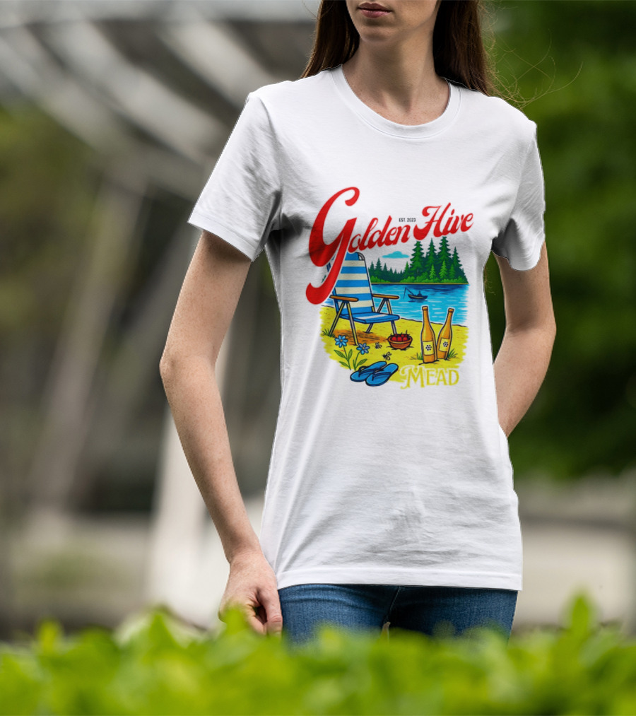 Golden Hive Mead Est 2023 Lakefront Bliss Vintage Escape T-Shirt