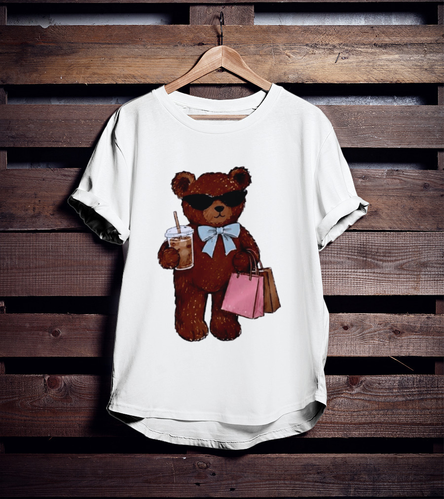 Cool Teddy Bear Shopping With Treats And Accessories T-Shirt