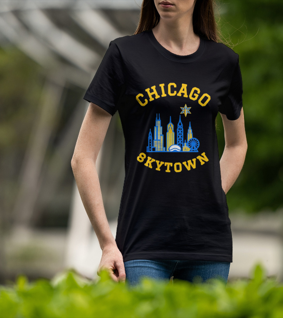 Chicago Skytown Skyline WNBA Basketball Starry Cityscape T-Shirt