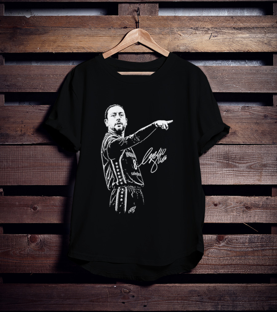Sophie Cunningham Pointing Roberto De Zerbi T-Shirt