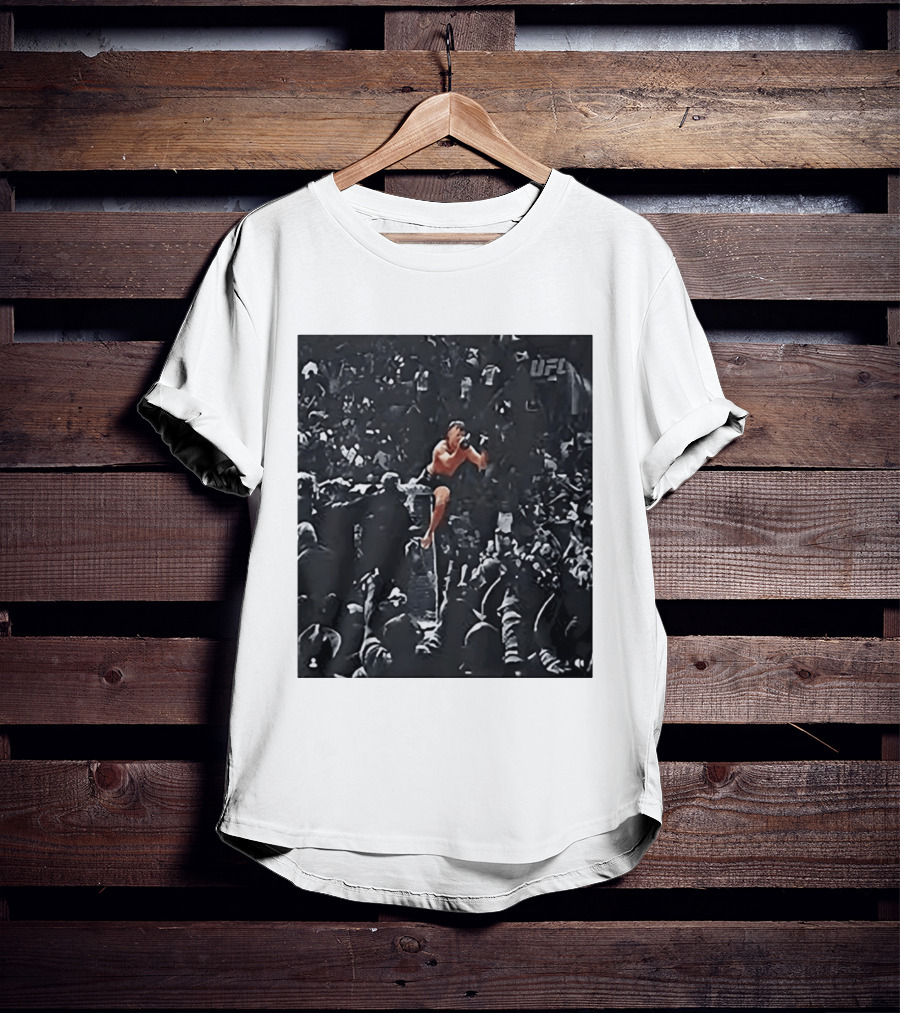 Diego Lopes UFC Middle Finger Crowd Moment T-Shirt