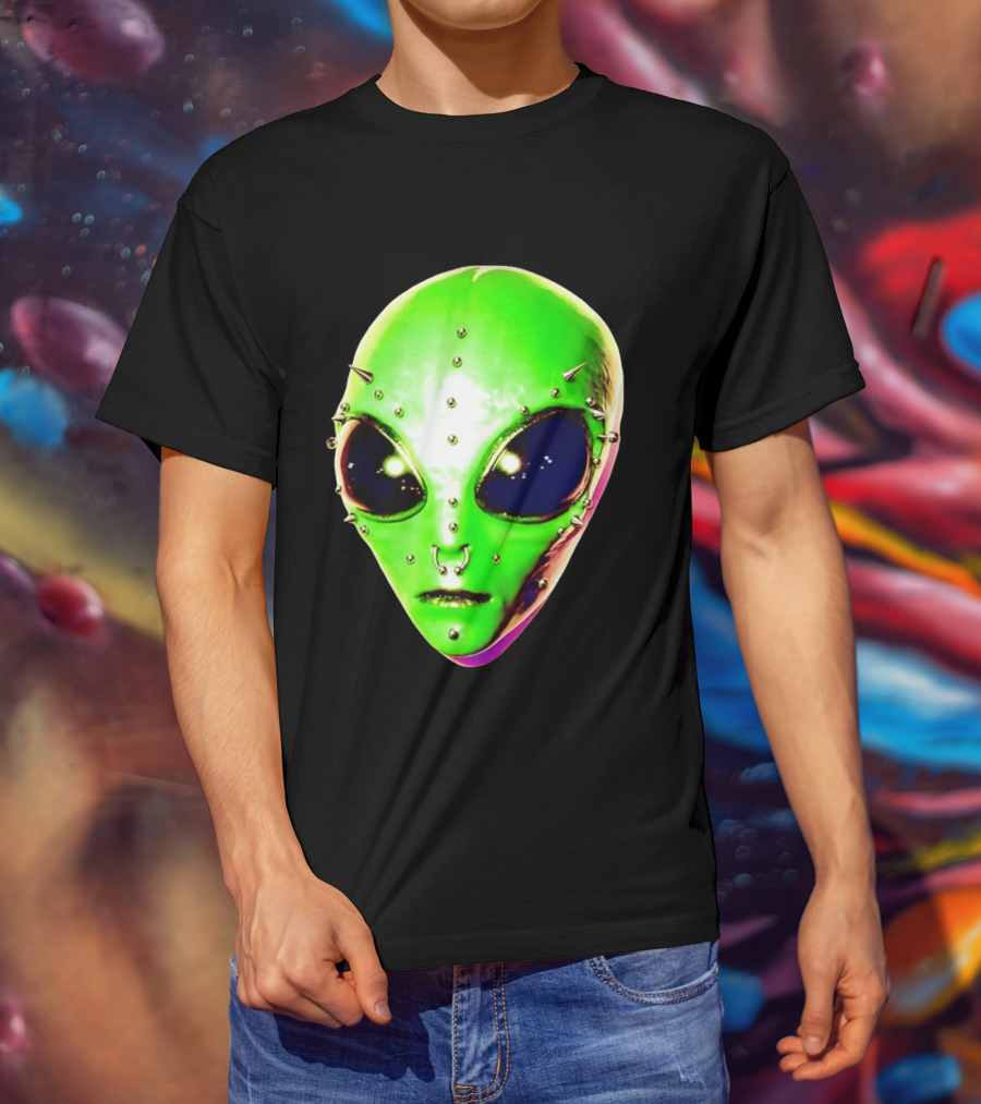 Believe Alien Pierced Face Extraterrestrial Iconic Green Martian Head T-Shirt