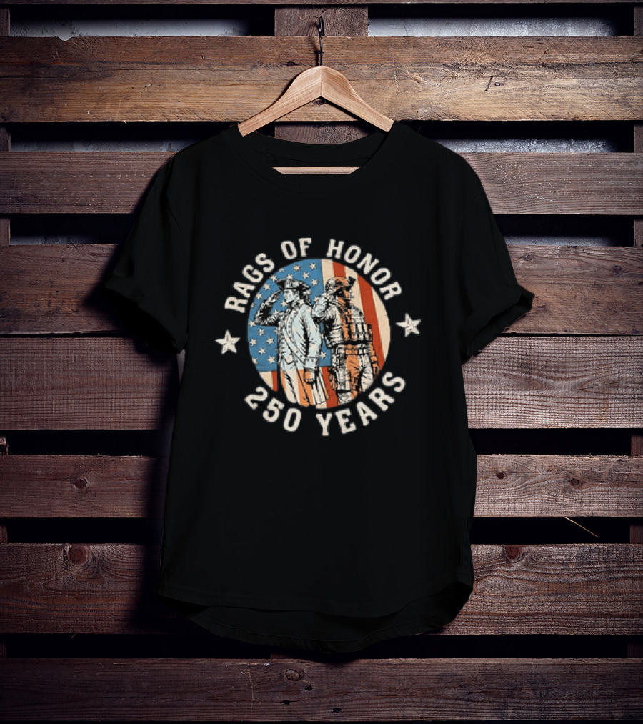 Rags Of Honor 250 Years Revolutionary War Patriot Distressed American Soldier Flag T-Shirt