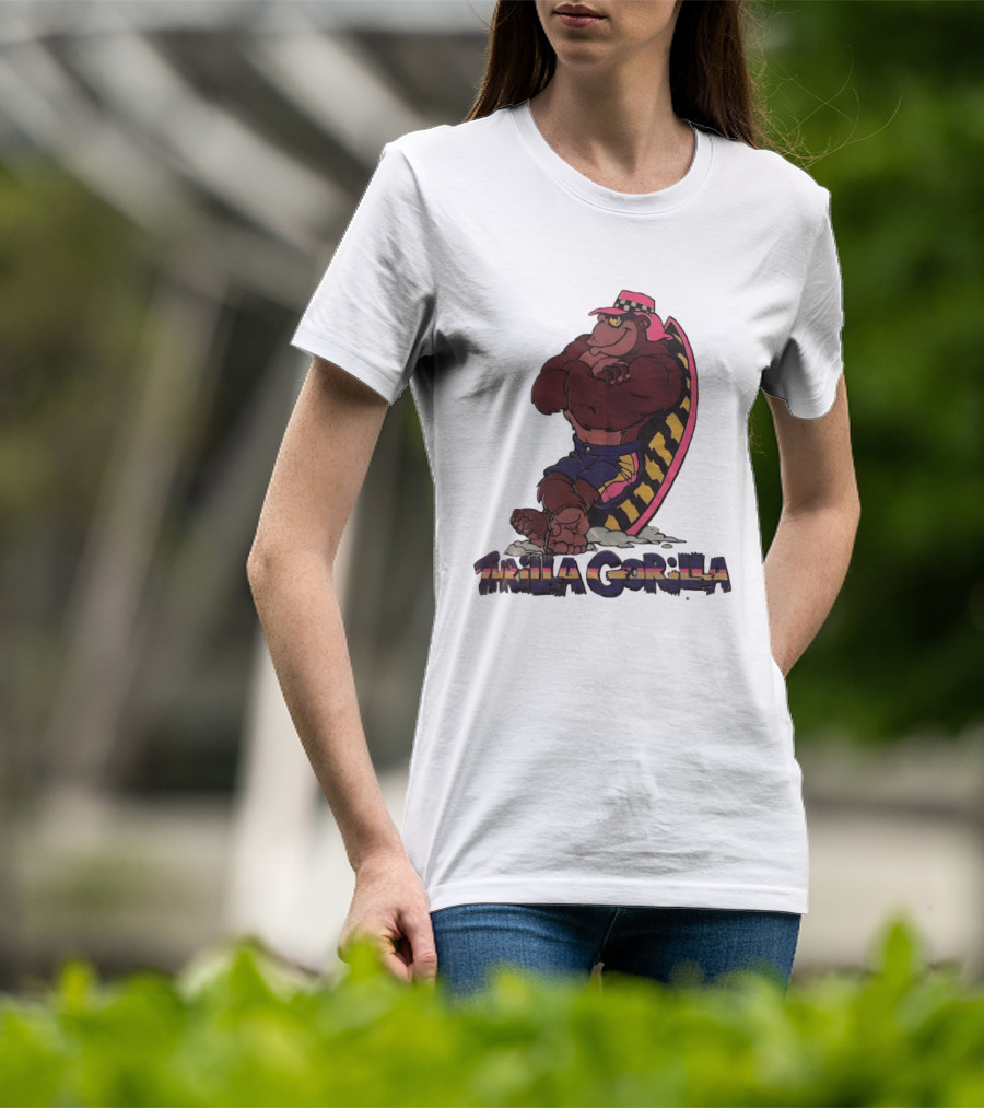 Thrilla Gorilla Town And Country Surf Checkered Hat Surfboard T-Shirt