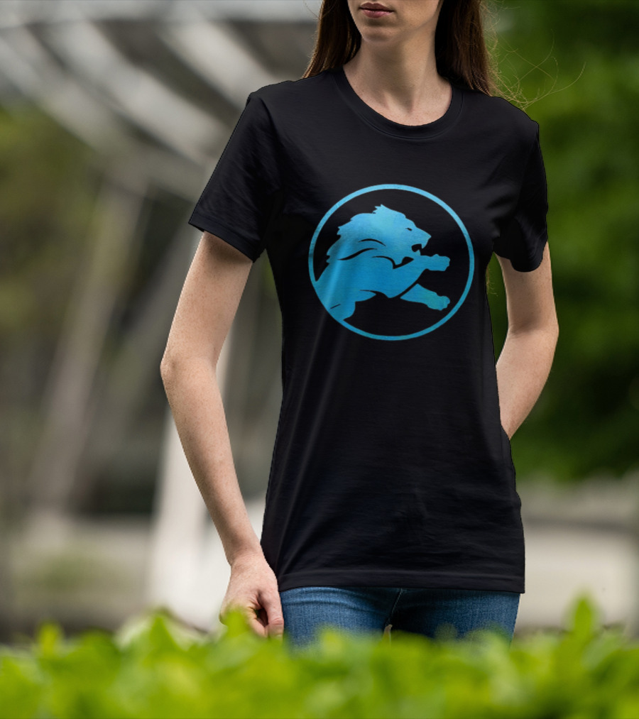 Detroit Lions Roaring Blue Iconic Circle T-Shirt