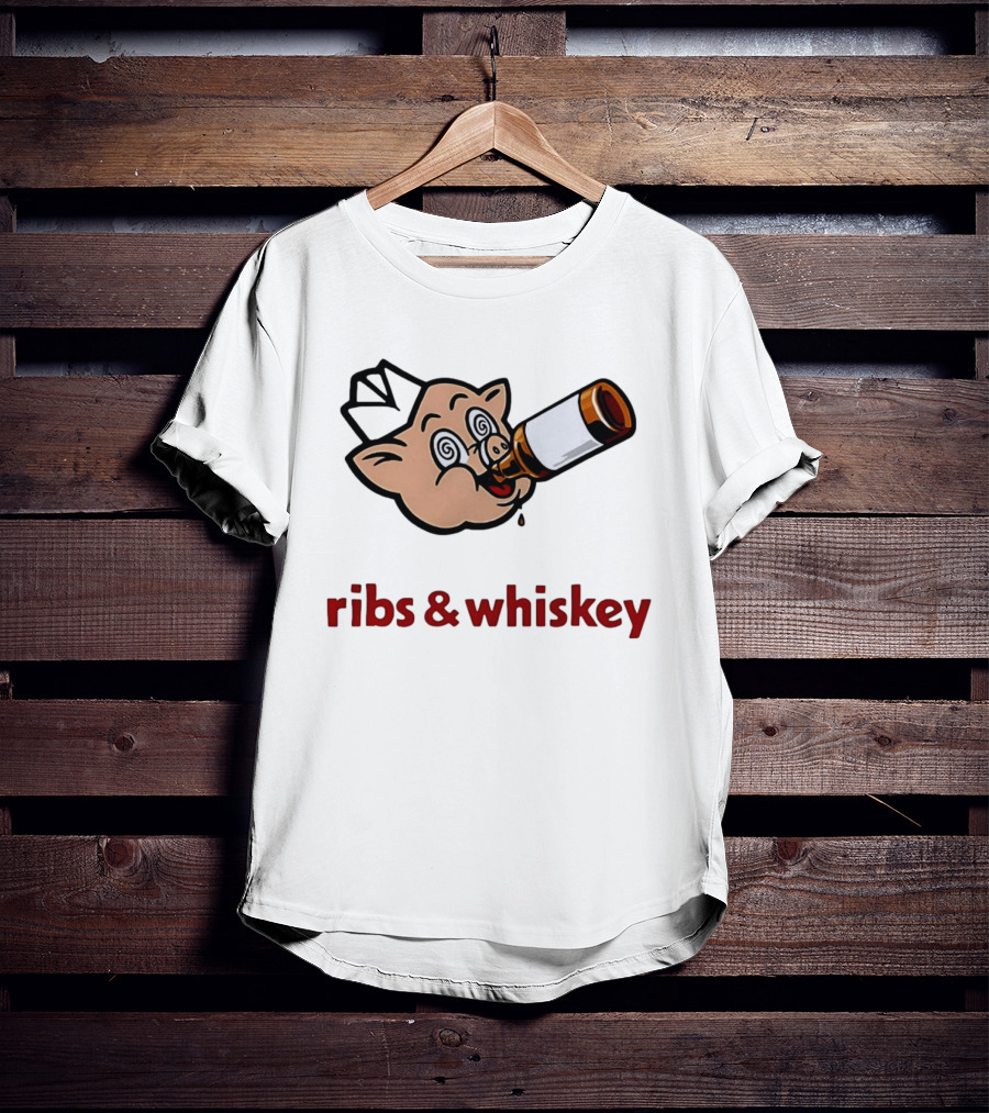Ribs And Whiskey Pig Drinking Bottle Fun T-Shirt