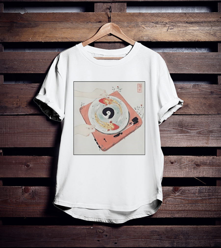 Koi Fish Yin Yang Vinyl Record Turntable Hai Yang T-Shirt