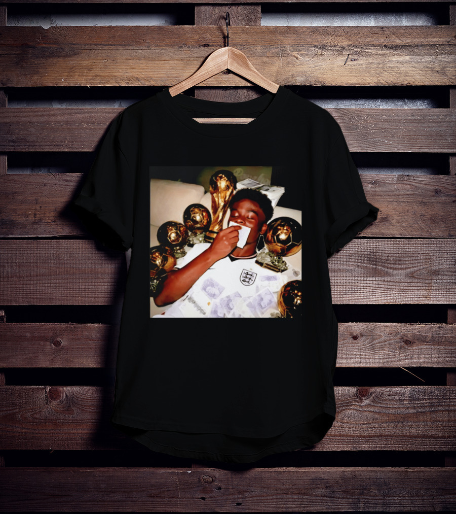 Bukayo Saka England National Team World Cup Trophies And Money T-Shirt