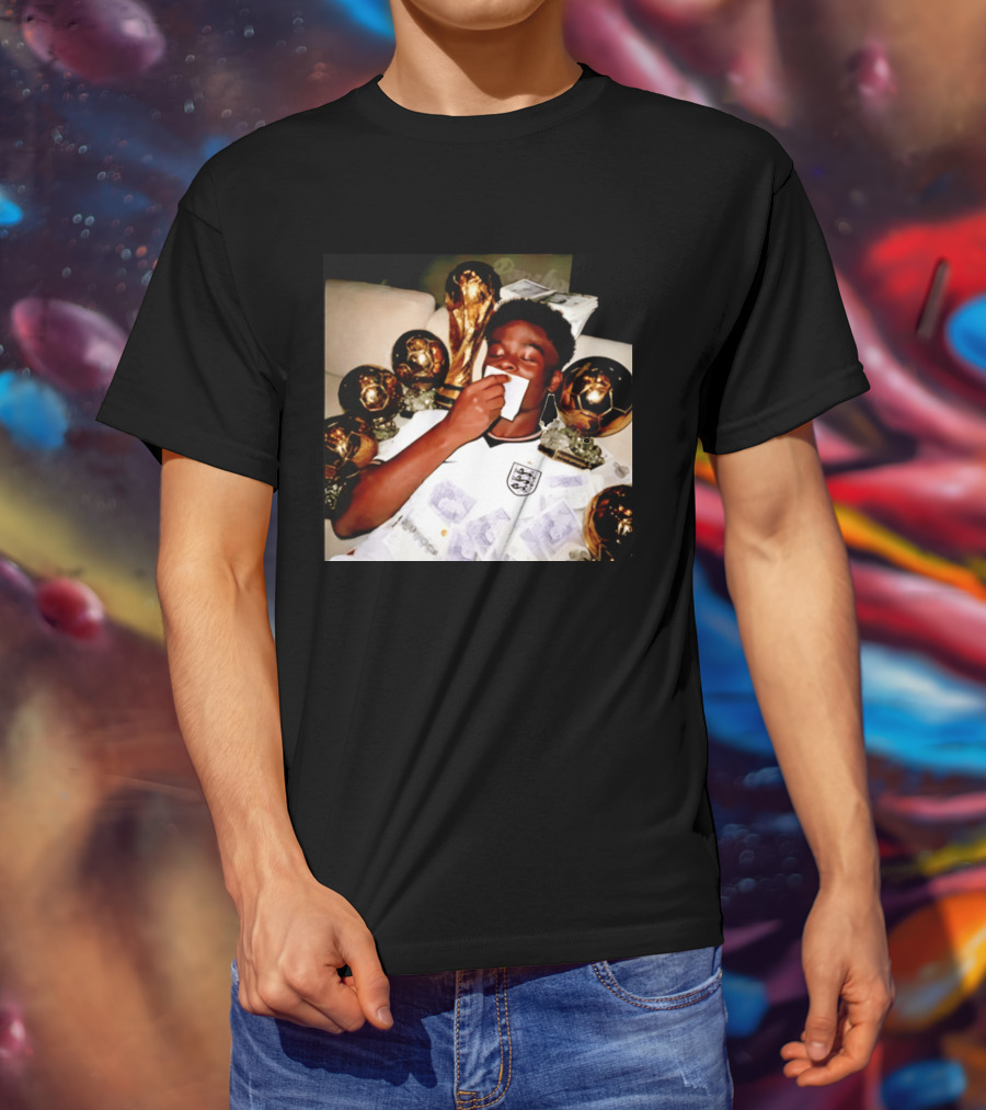 Bukayo Saka England National Team World Cup Trophies And Money T-Shirt