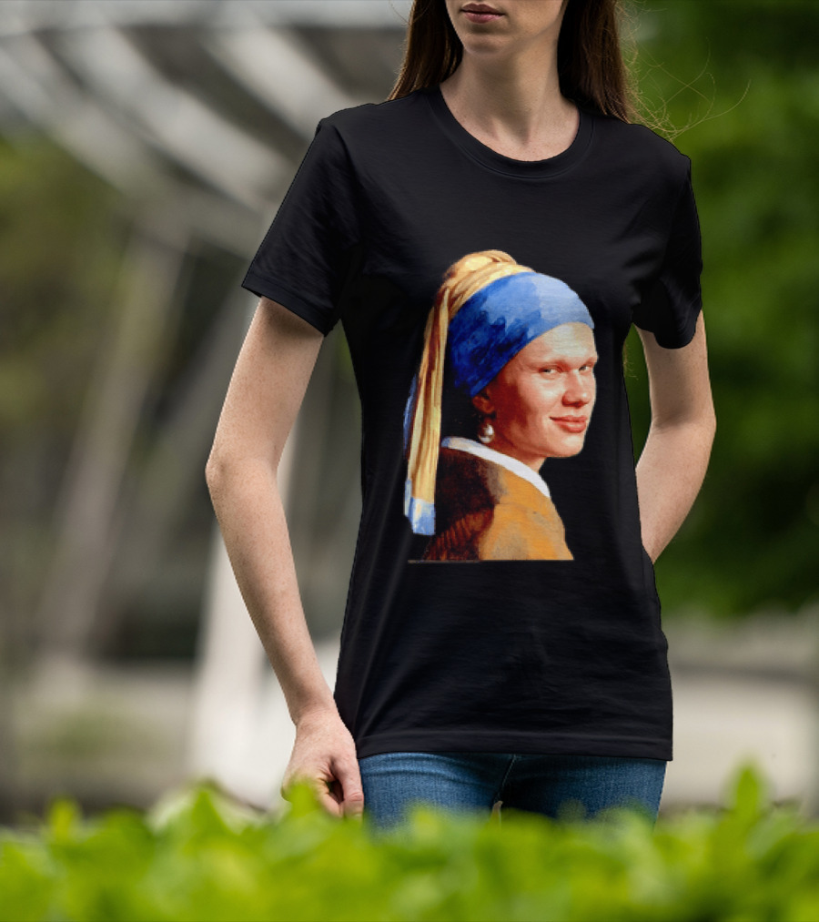 Erling Haaland Girl With A Pearl Earring Football T-Shirt
