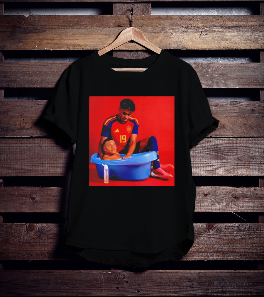 Kylian Mbappe Lamine Yamal Spain Soccer Bath Comedy Scene T-Shirt
