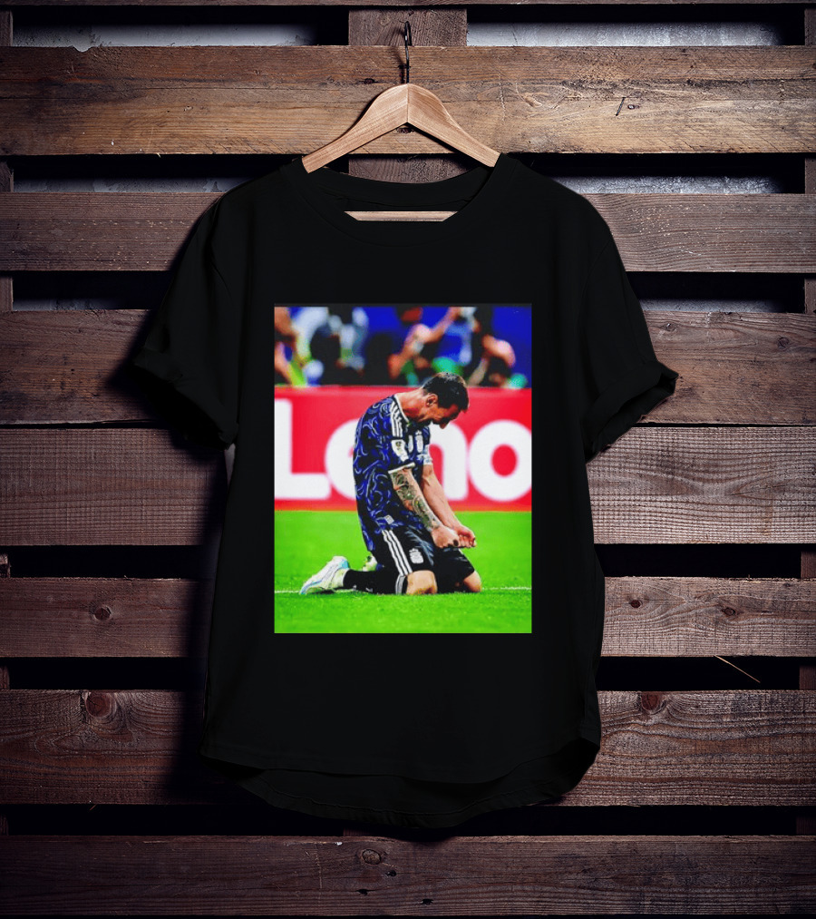 Argentina Football Icon Lionel Messi Kneels In Triumph National Team Victory T-Shirt