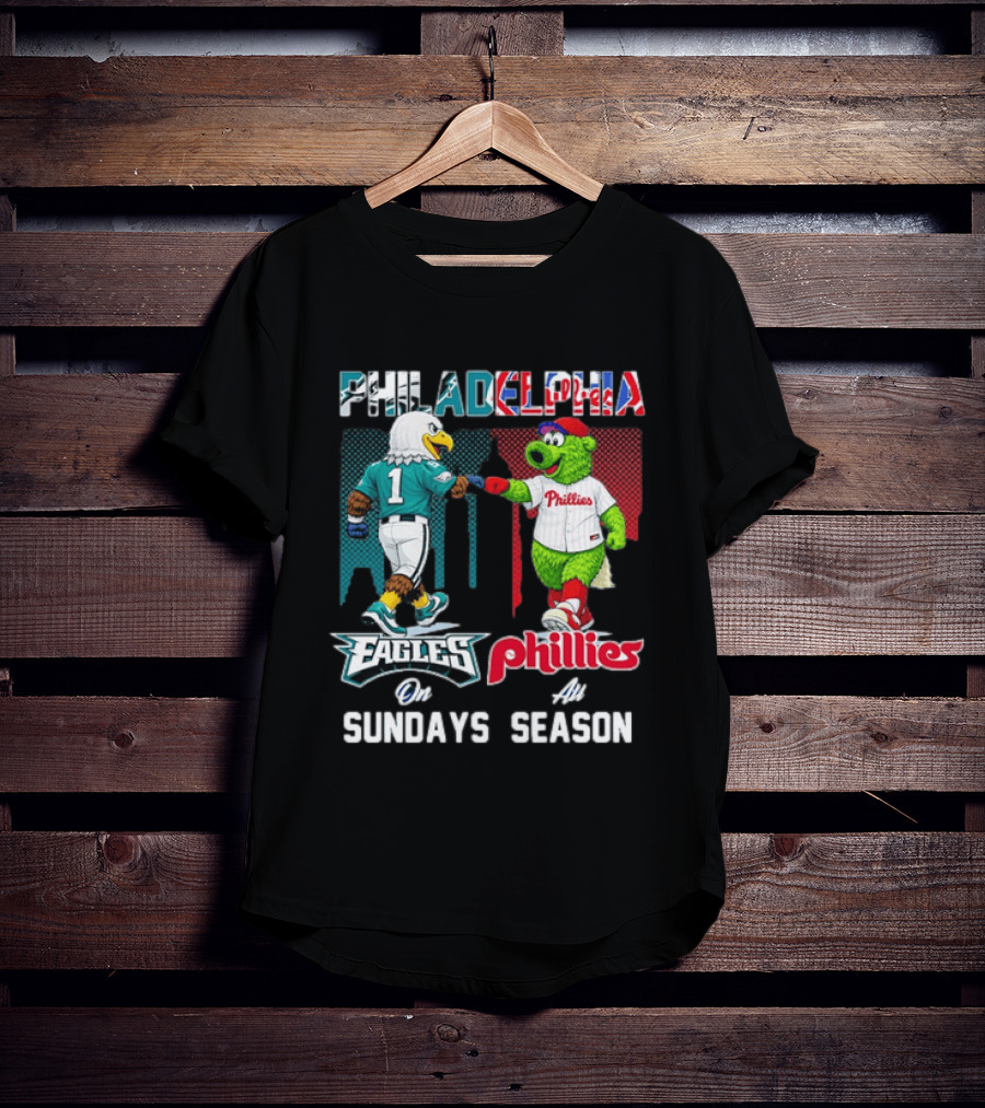 Philadelphia Eagles Phillies Fist Bump Sundays At Season T-Shirt