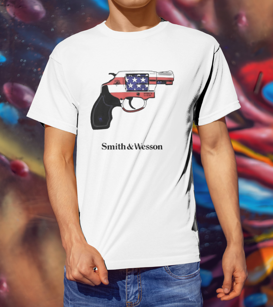 Smith And Wesson American Flag Revolver Firearm T-Shirt