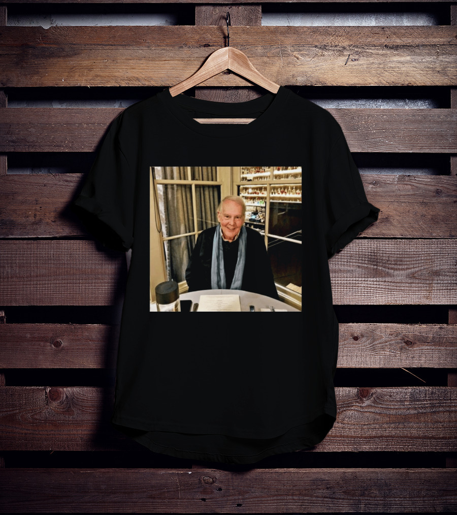 I Don't Know Who This Is. T-Shirt