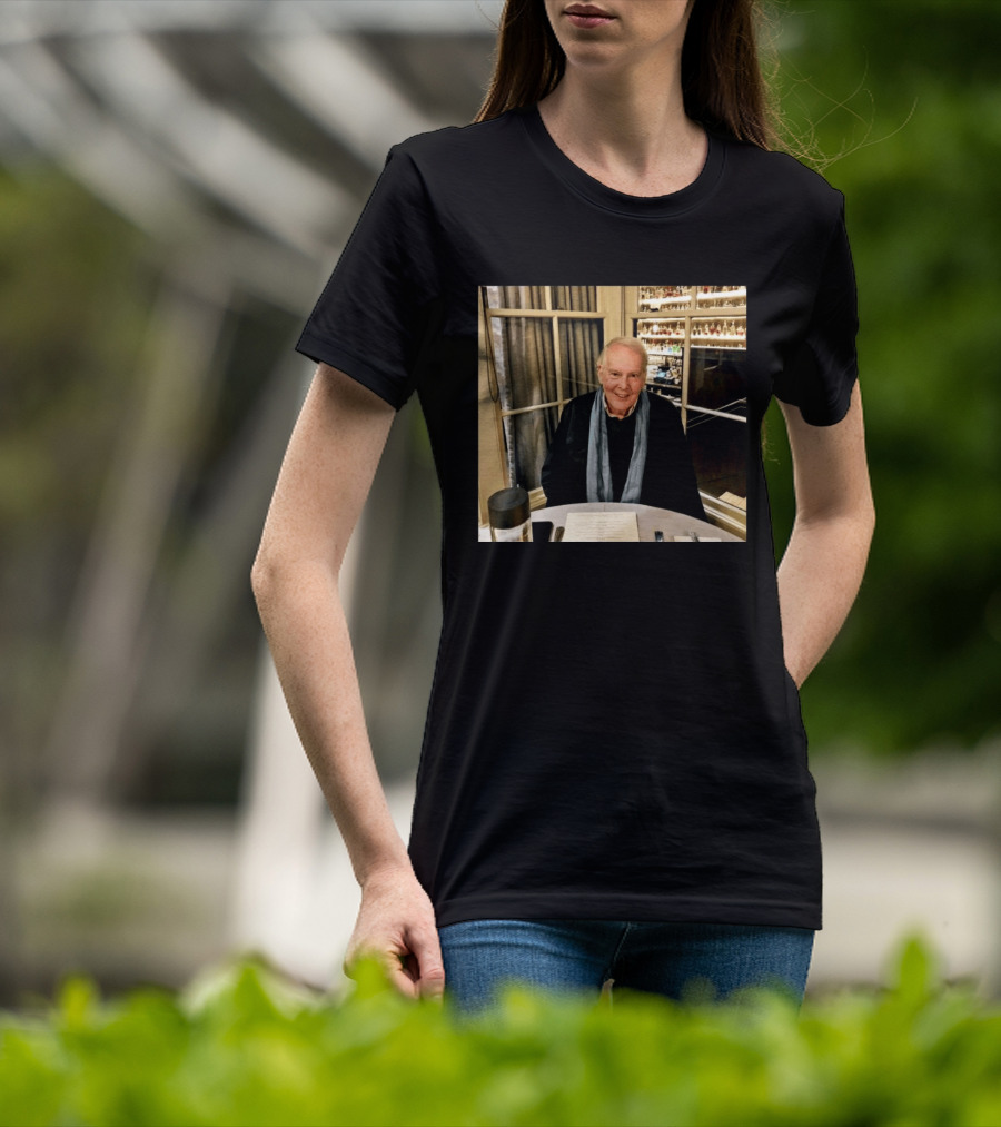 I Don't Know Who This Is. T-Shirt