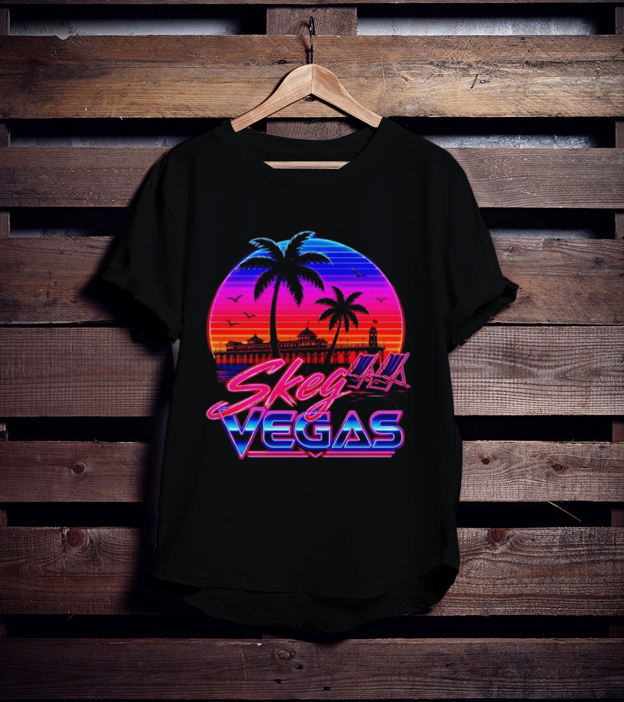 Skeg Vegas Beach Pier Sunset Skegness Retro Neon T-Shirt