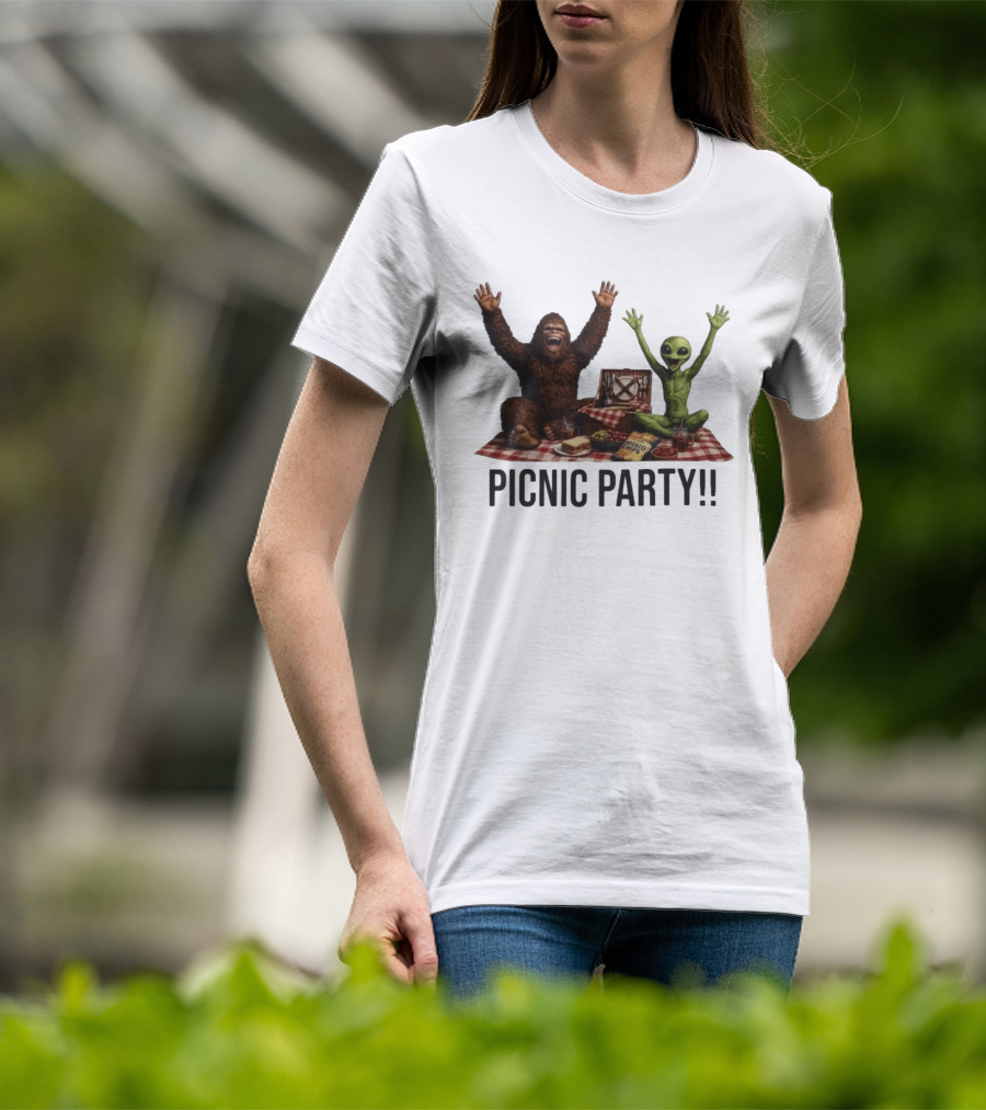 Bigfoot And Alien Picnic Party With Chips And Sandwiches T-Shirt