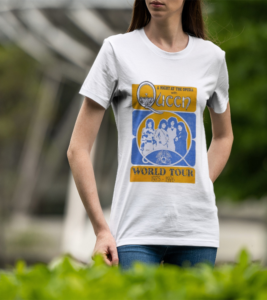 Queen A Night At The Opera World Tour 1975 1976 Vintage Band Photo T-Shirt