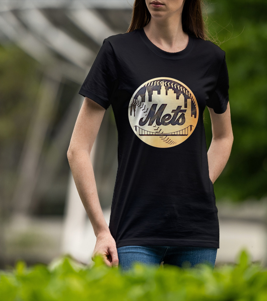 New York Mets Baseball Skyline Bridge MLB T-Shirt