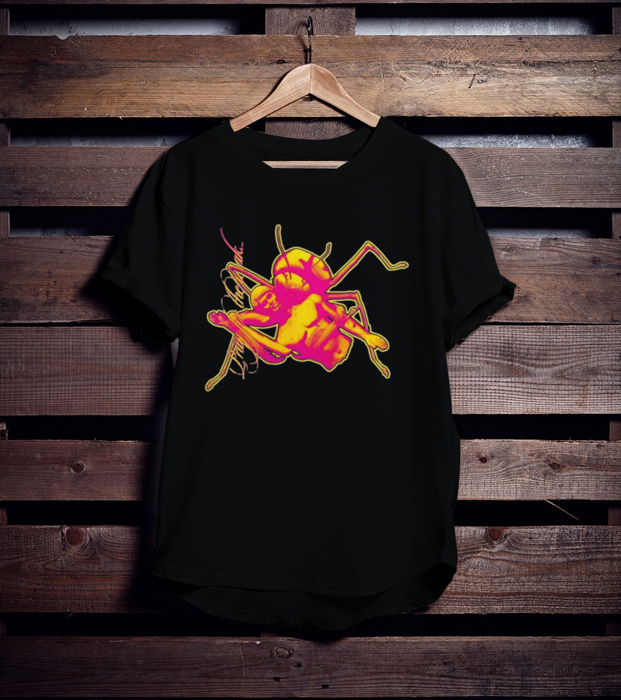 Pray Of The Mantis Humanoid Insect Fantasy T-Shirt