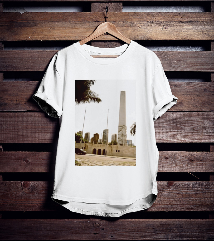 Obelisco Do Ibirapuera M M D C Viveram Pouco Para Morrer Bem Morreram Jovens Historical Monument São Paulo Brazil T-Shirt