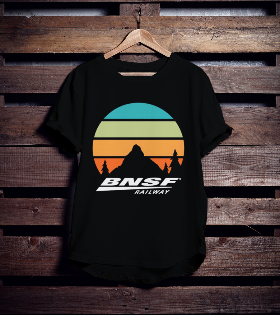 BNSF Railway Mountain Landscape Retro Sunset T-Shirt