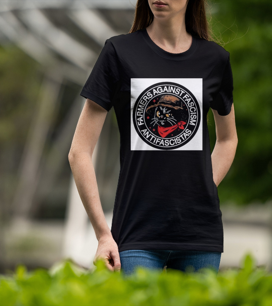 Farmers Against Fascism Antifascistas Cat Straw Hat Red Bandana T-Shirt
